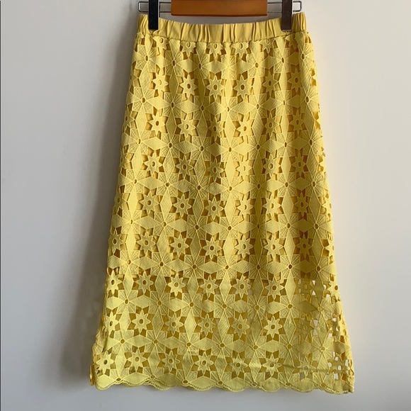 Lili’s closet maya cutout skirt - Picture 2 of 4